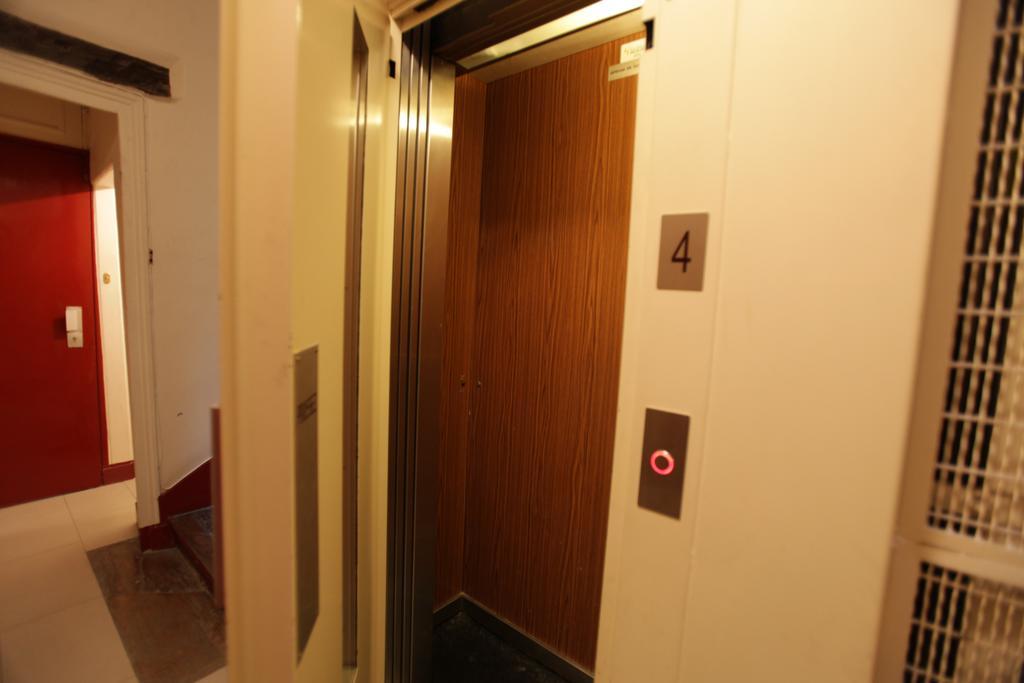 Innocents Apt Париж Екстериор снимка