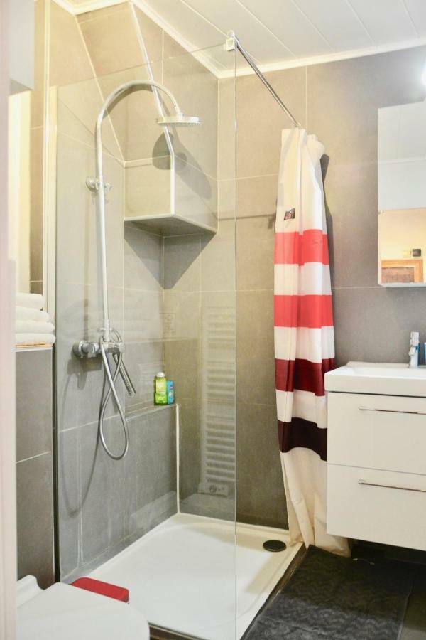 Innocents Apt Париж Екстериор снимка